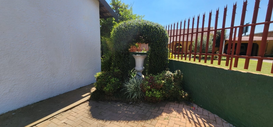 7 Bedroom Property for Sale in Stilfontein Ext 4 North West